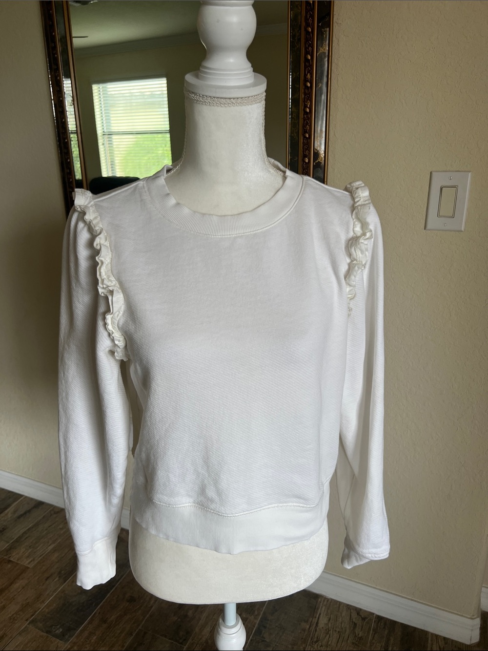 PAIGE Ruffle-Shoulder Sweatshirt - Picture 6 of 16